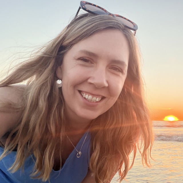 Esra van Beelen, oprichter van Fembots en maker van ritmIQ